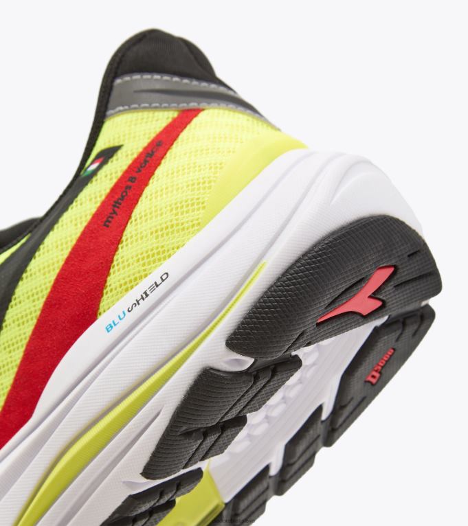 mythos blushield 8 vír TL0HT114 žltá fluo dd/blk/ohnivá červená muži Diadora topánky